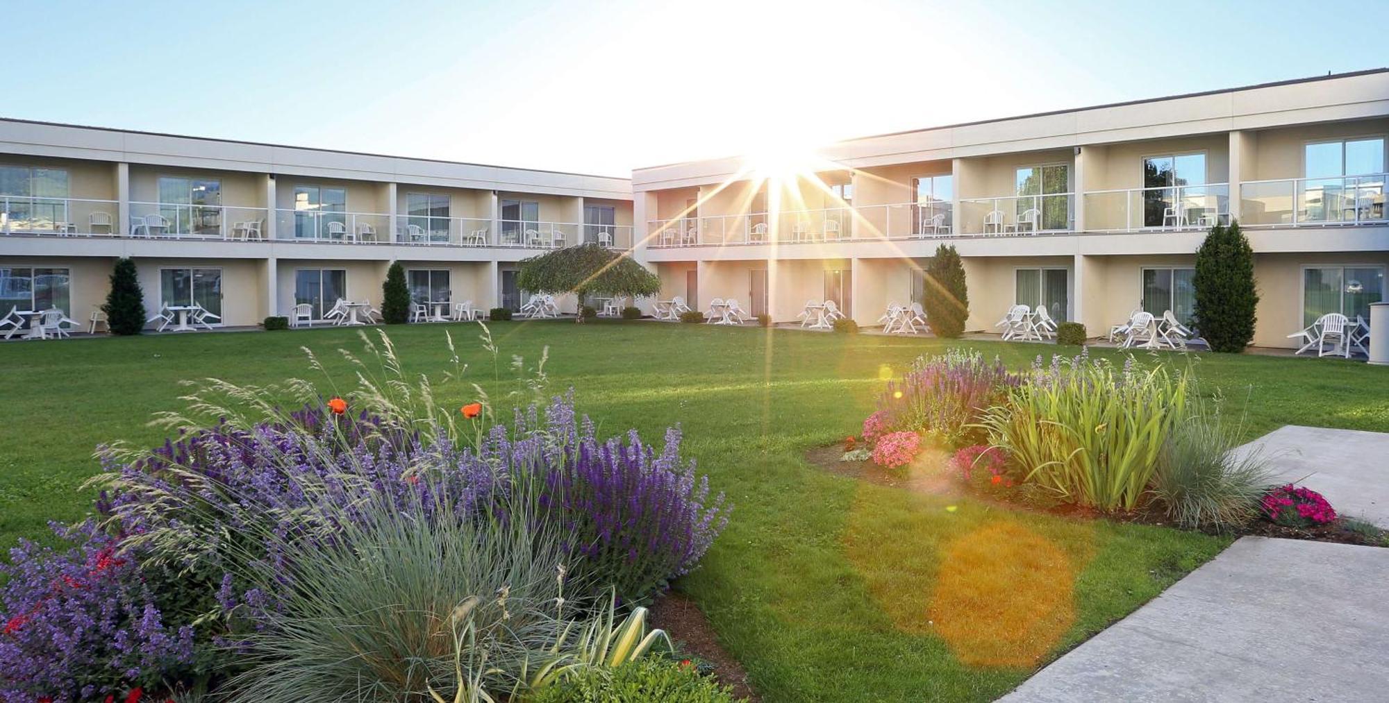 Best Western Plus Kelowna Hotel & Suites Zewnętrze zdjęcie