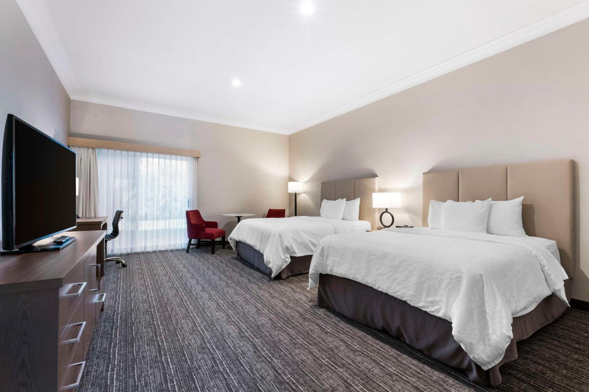 Best Western Plus Kelowna Hotel & Suites Zewnętrze zdjęcie