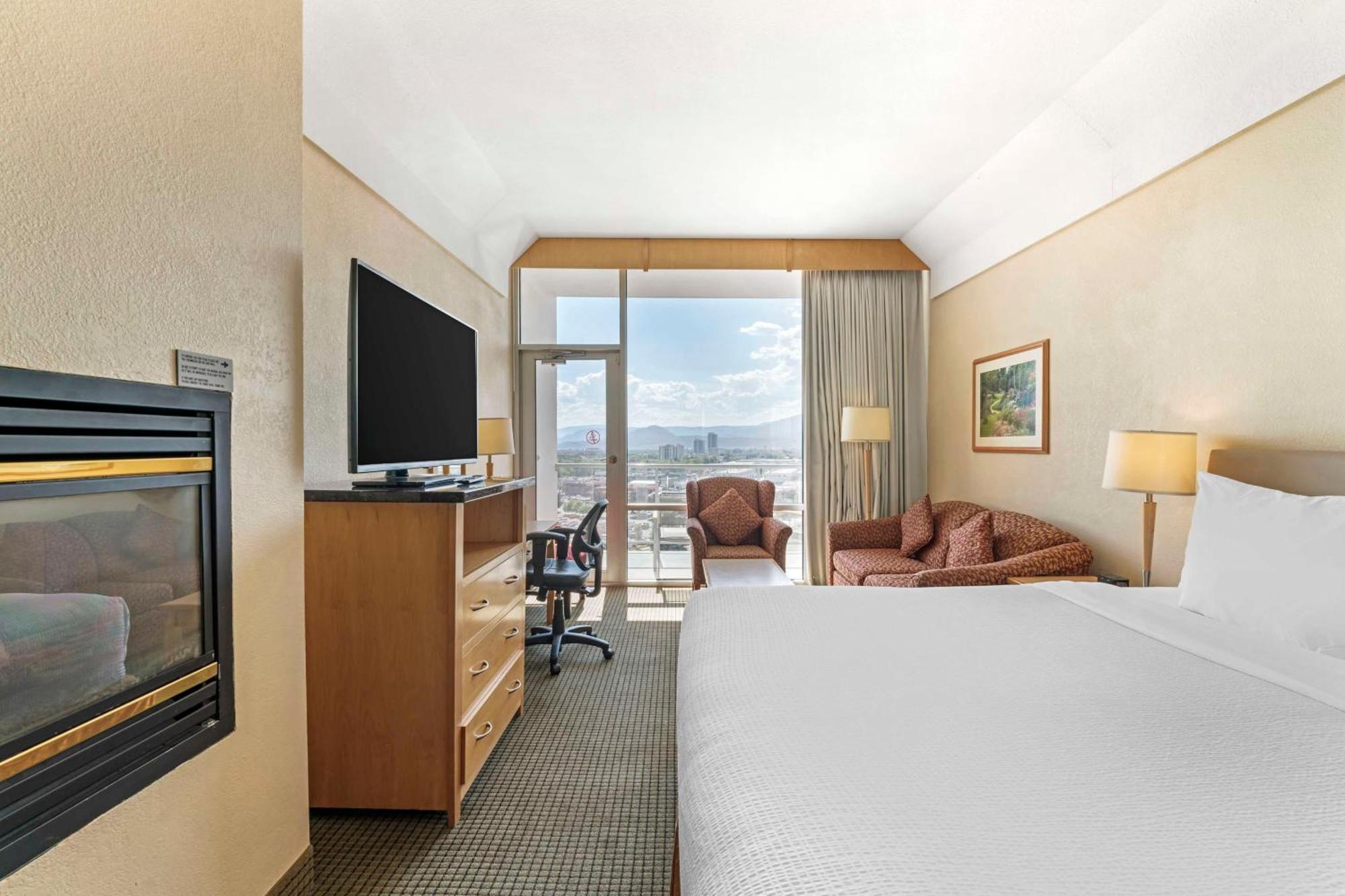 Best Western Plus Kelowna Hotel & Suites Zewnętrze zdjęcie